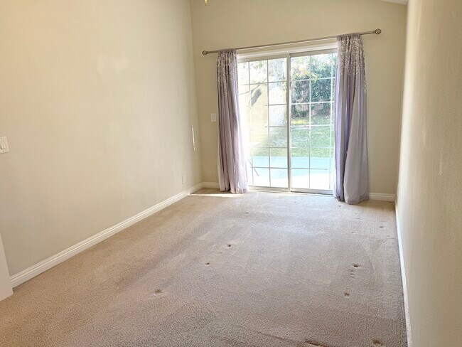 Photo - 10202 Jardine Ave