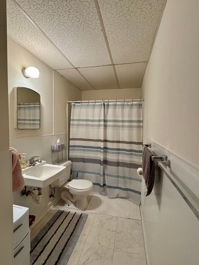 Photo - Prime Location! 2BR Apartment with Parking & Water included!