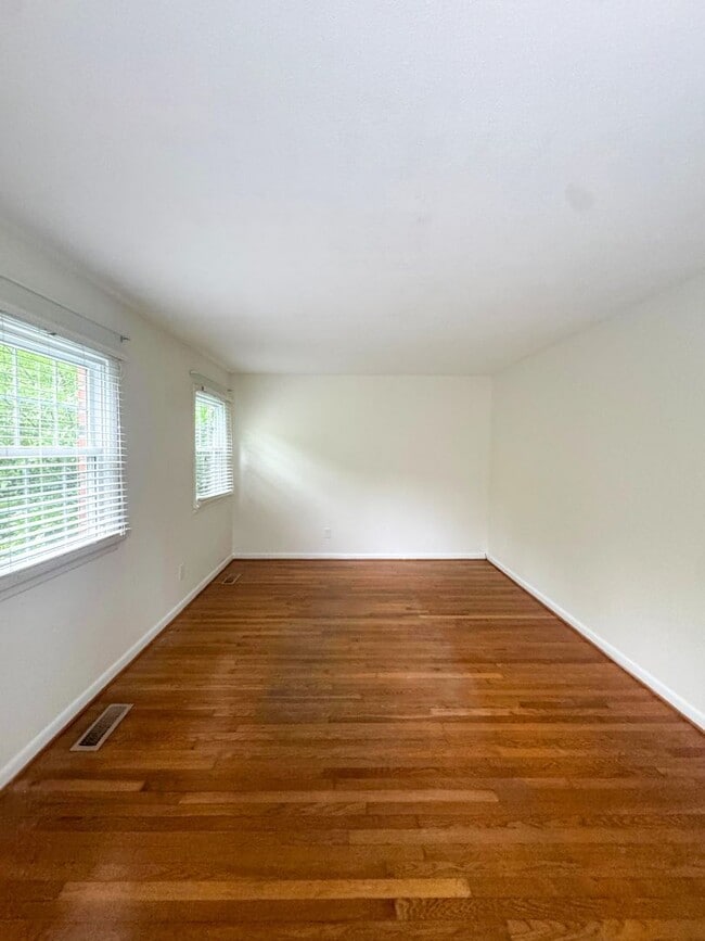 Photo - Charming 3 Bed 1.5 Bath Home Close to Fort Bragg