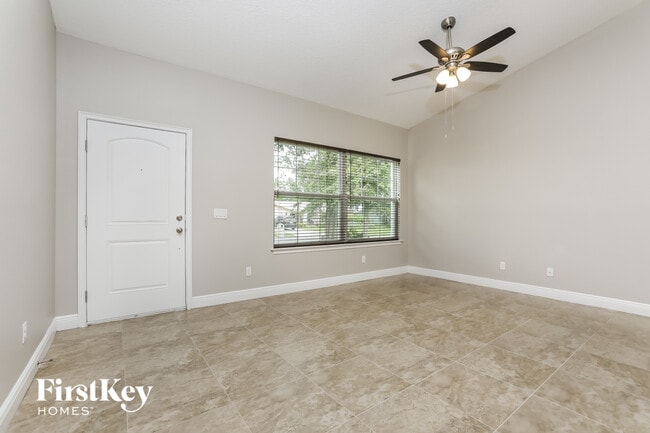 Photo - 441 Homer Ave