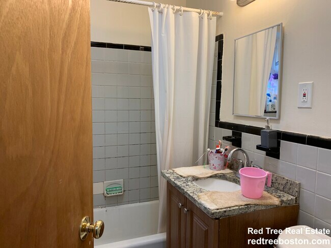 Photo - 59 Parkman St Unidad 3A