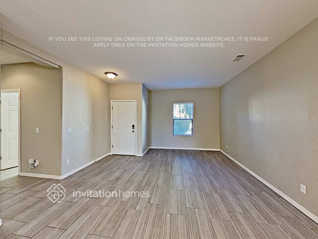 Photo - 18619 W Sanna St