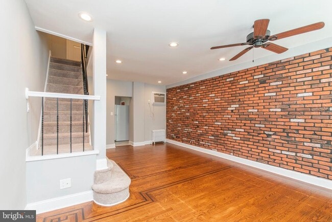 Photo - 3138 Tilton St