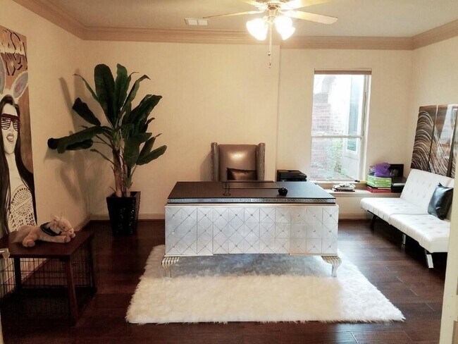Photo - 3810 Rose Grove Ln