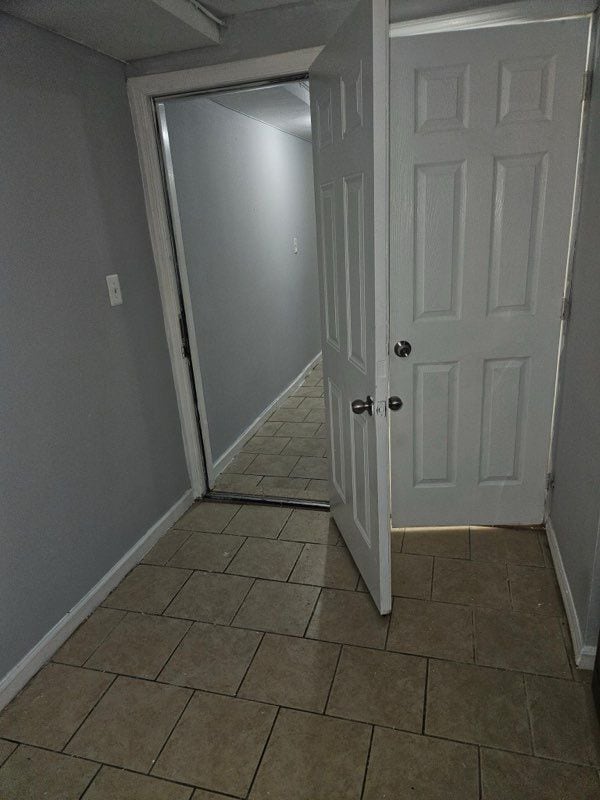 Building Photo - 1119 E 214th St