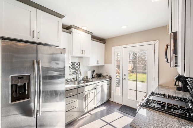 Photo - 916 Crandall Ave S