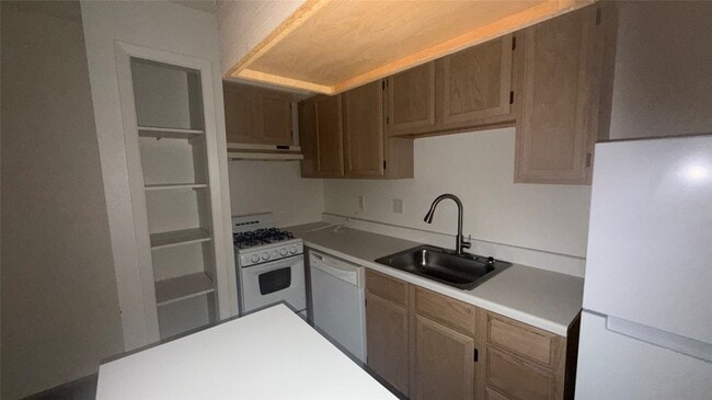 Photo - 1328 Bomar St Unidad 11