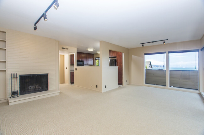 Photo - Rich212 Unit #1