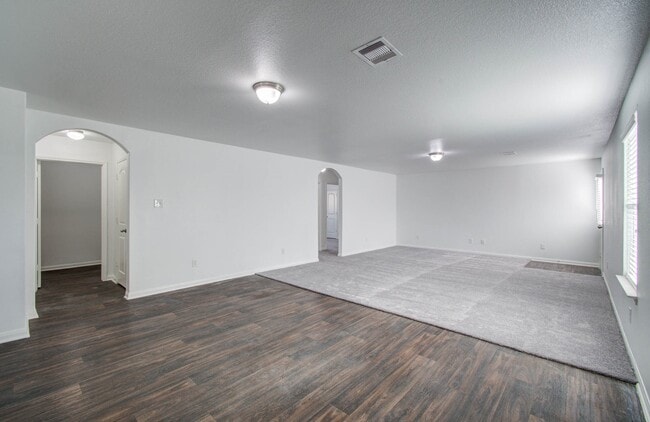 Photo - 5008 Sycamore Ln