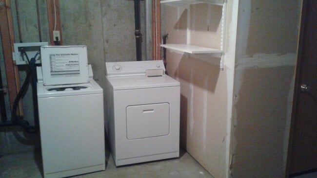 Photo - 1699 S Trenton St