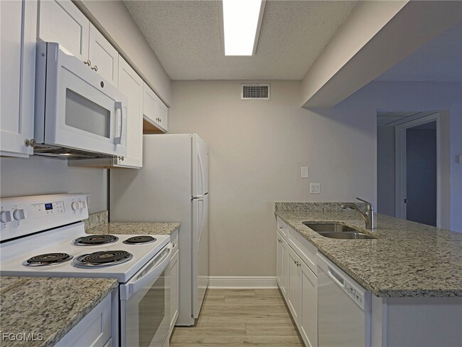 Photo - 5305 Summerlin Rd Unit 504