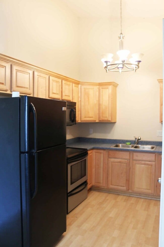 Photo - 1574 Westbury Way