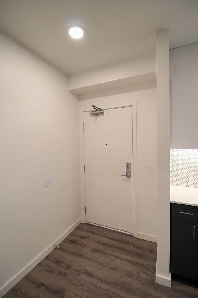 Photo - 2919 SE Division St Unit 201