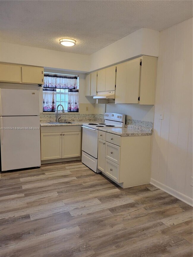 Photo - 1755 NE 116th Rd