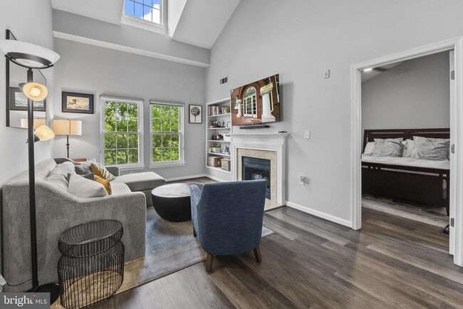 Photo - 171 Somervelle St Unit 406