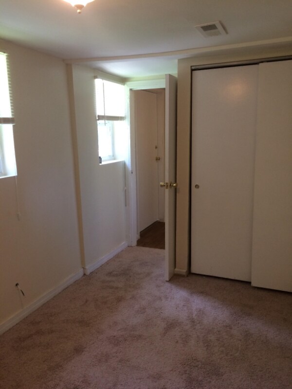 Photo - 215 NE Paramore St