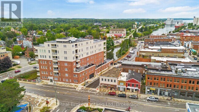 Photo - 80 9th St E Unité 603