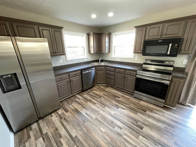 Photo - 4 Bedroom Home w/ 2 Car Garage