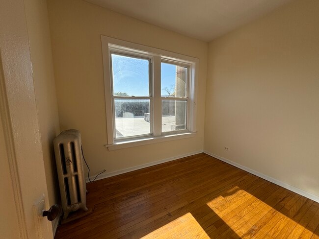 Photo - 2712 N Milwaukee Ave Unidad 202