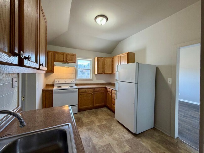 Photo - Bristol Borough-Three Bedroom Home Available Mid February