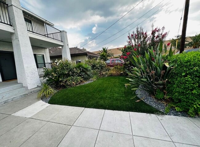 Photo - 823 W Orange St Unidad 4