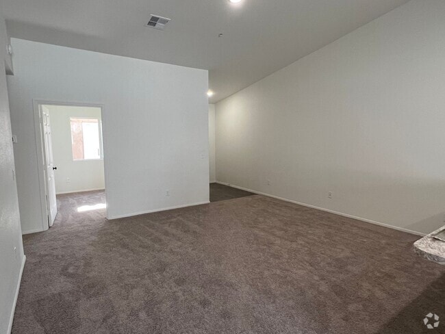 Building Photo - DESERT SKY TOWNHOME!