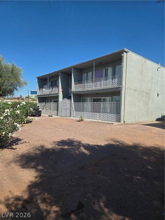 Building Photo - 1388 E Desert Inn Rd Unit 2