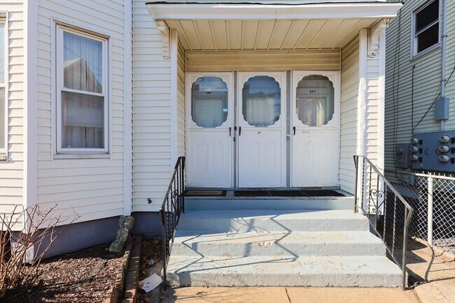 Photo - 19 Linden St Unit 3