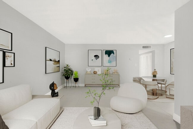 Photo - Manor Court Apartments