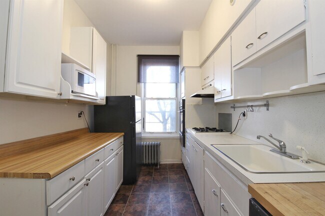 Photo - 704 Washington St Unit 3