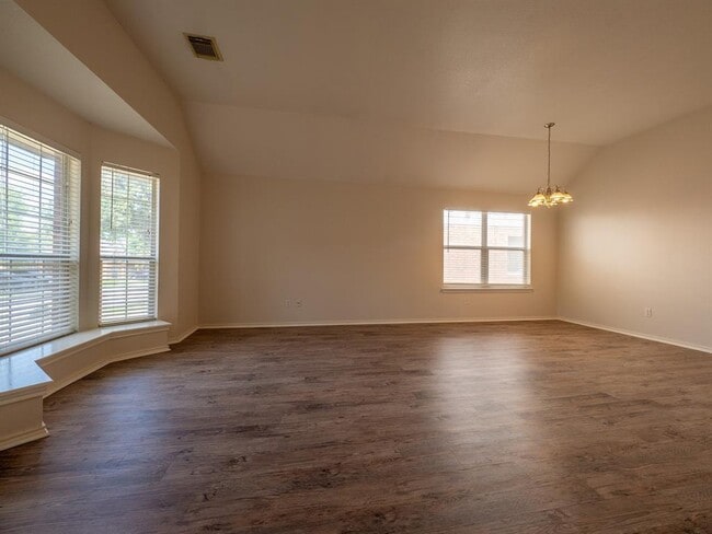 Photo - 1727 Rosenborough Ln S