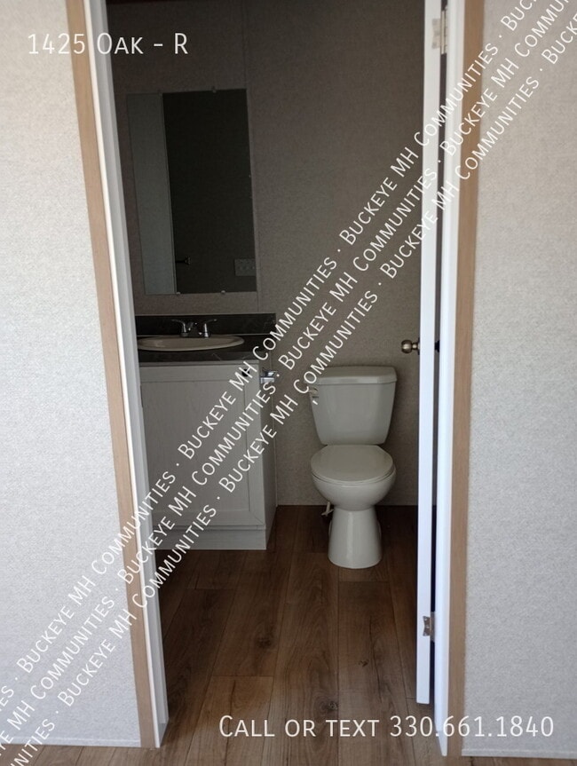 Photo - 1425 Oak-R