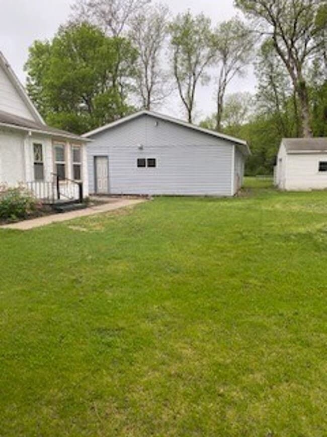 Photo - 3 Bedroom, 1 Bath home in Little Falls, MN with 3 car detached (Insulated & Heated) garage