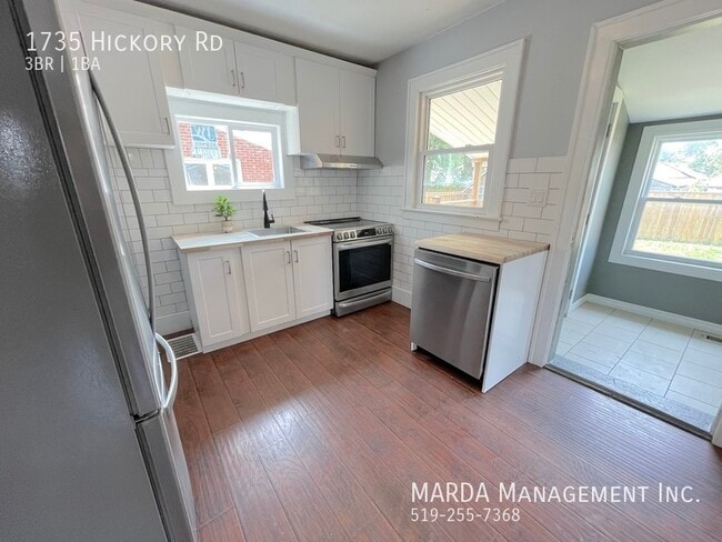 Photo - BEAUTIFUL 3 BED/1 BATH EAST WINDSOR + UTIL...