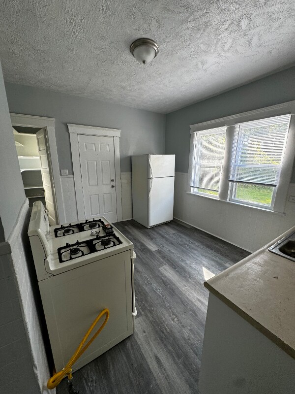 Photo - 1189 E 84th St Unit 1