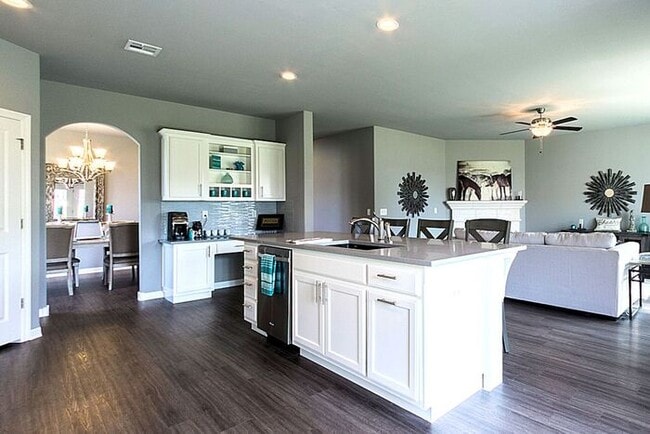 Photo - Gorgeous 4/3.5/3 Luxury Home