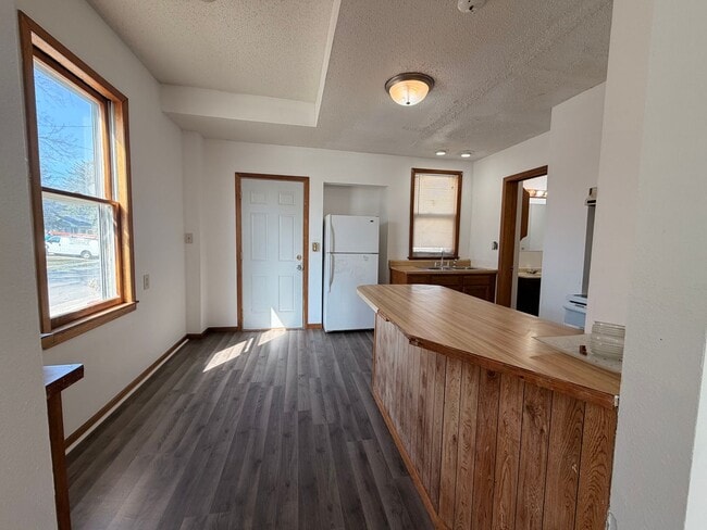 Building Photo - 2102 2nd Ave N Unit ~ #1