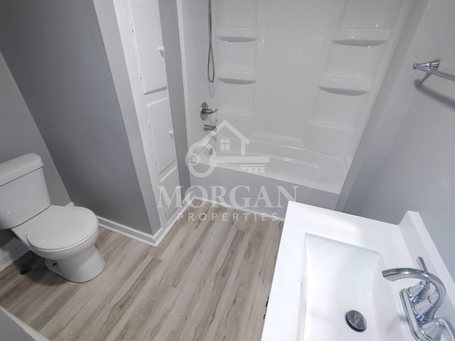 Photo - 2212 Sherman St