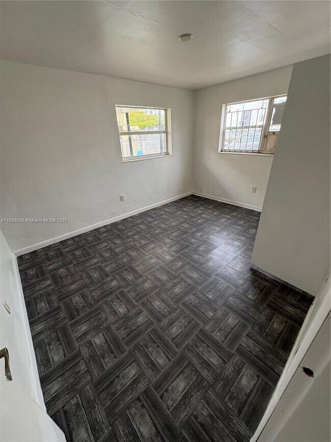 Photo - 2 bedroom in Miami FL 33142