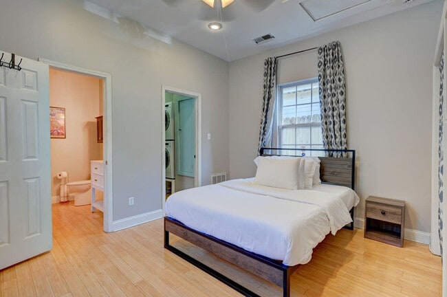 Photo - 910 Blythe St Unit SI ID1608484P