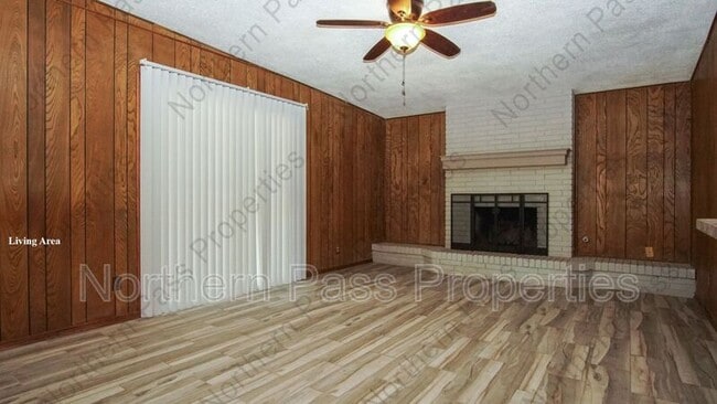 Photo - 9304 Lait Dr