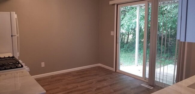 Photo - 546 Marquette St