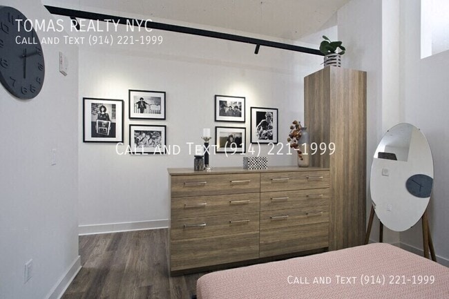 Photo - 1 Martine Ave