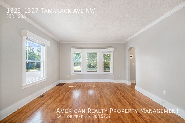 Photo - 1325-1327 Tamarack Ave NW-