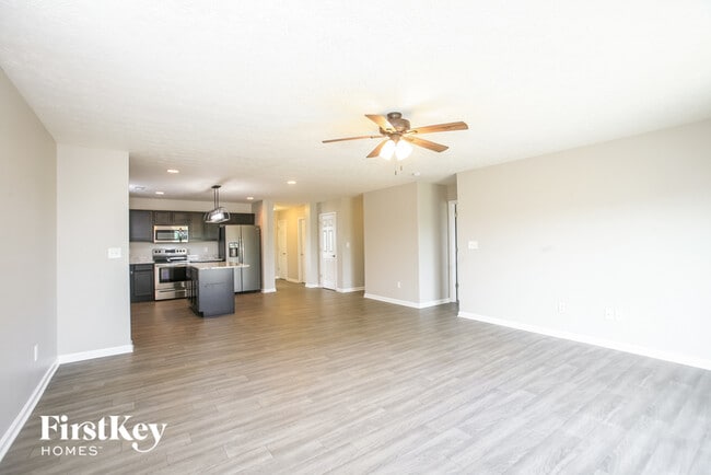 Photo - 5846 Wintersweet Ln