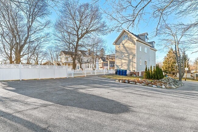 Photo - 11 Symonds St Unit 2