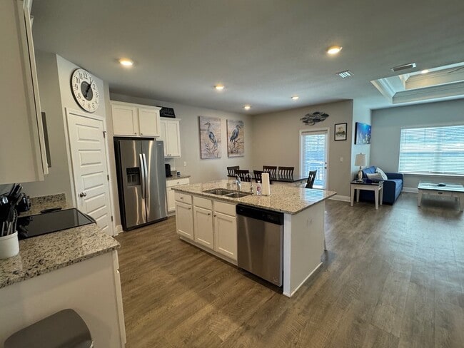 Photo - 165 Saltspray Ct