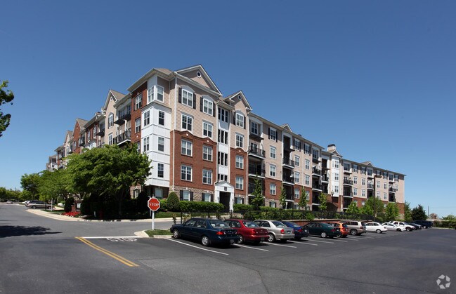 Foto principal - The Fitz at Rockville Town Center