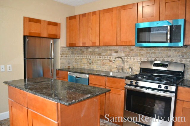 Photo - 136 Irving Ave Unit 3