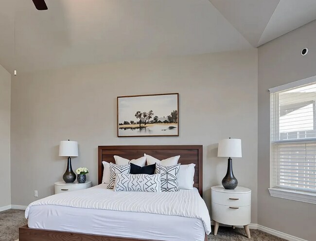 Photo - 6327 Sycamore Run